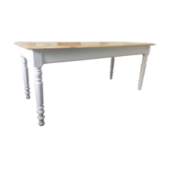 Farmhouse table