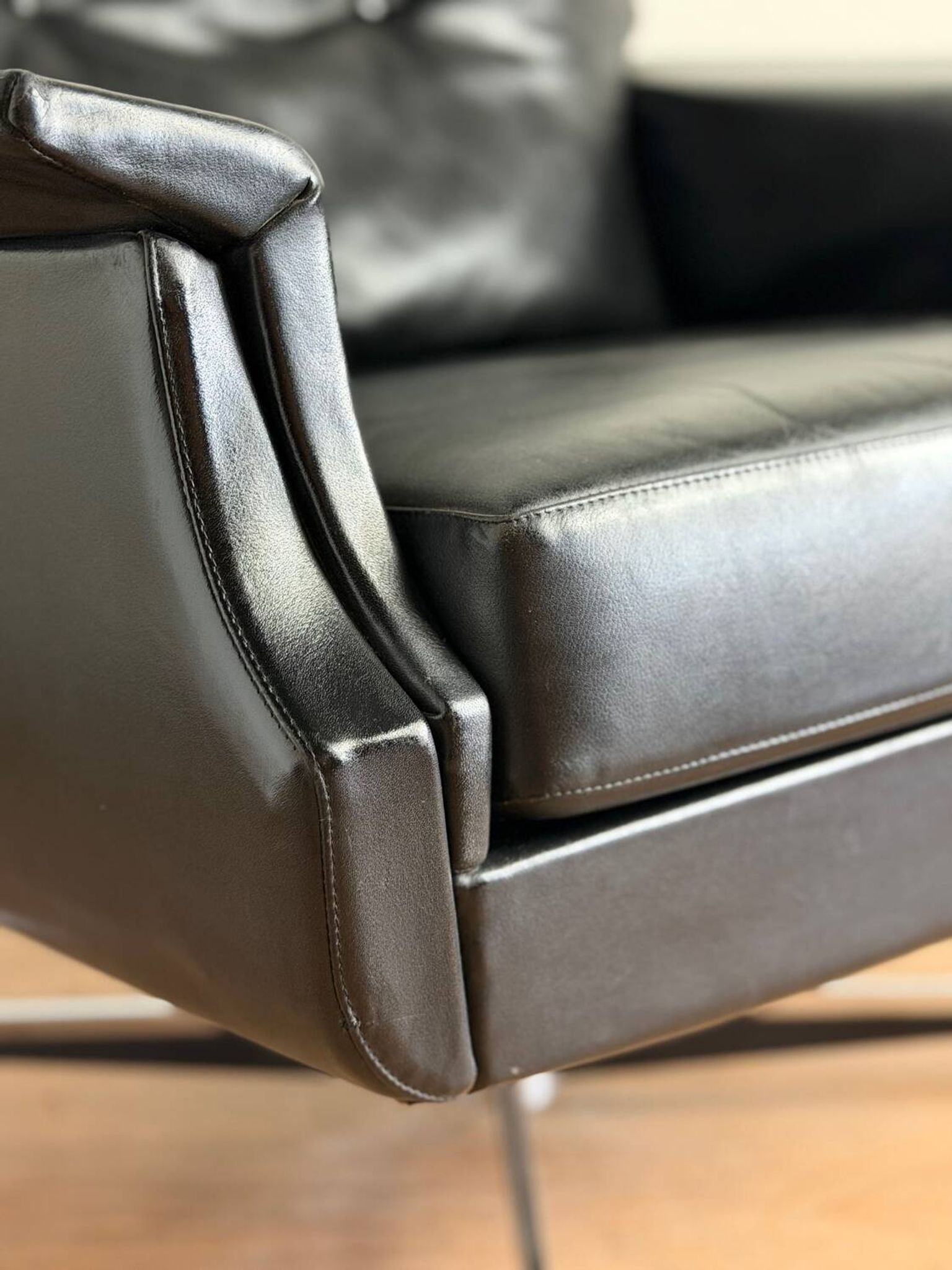 Vintage armchair published by Möbel Mann – elegant black