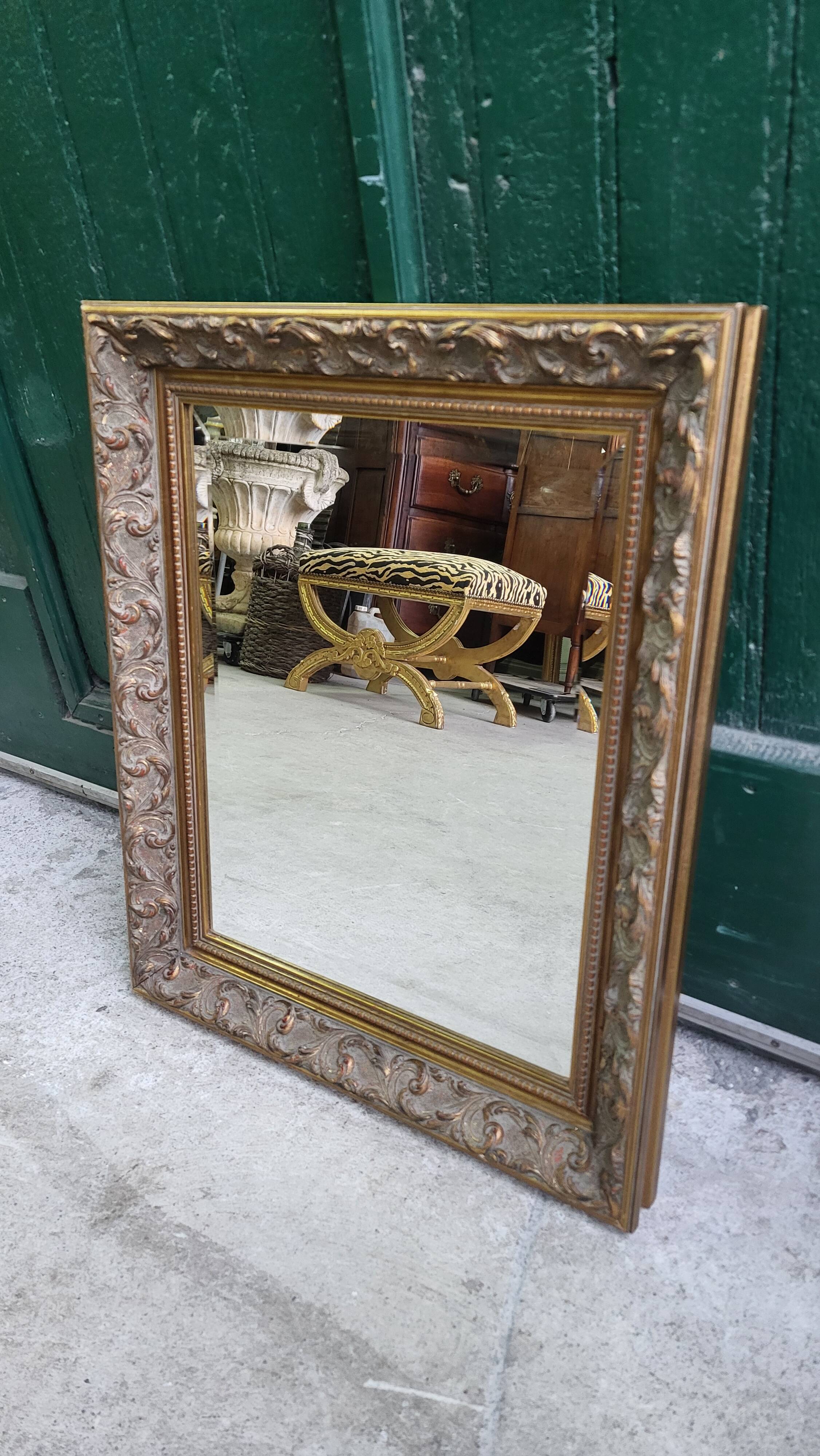 RECTANGULAR BEVELLED MIRROR