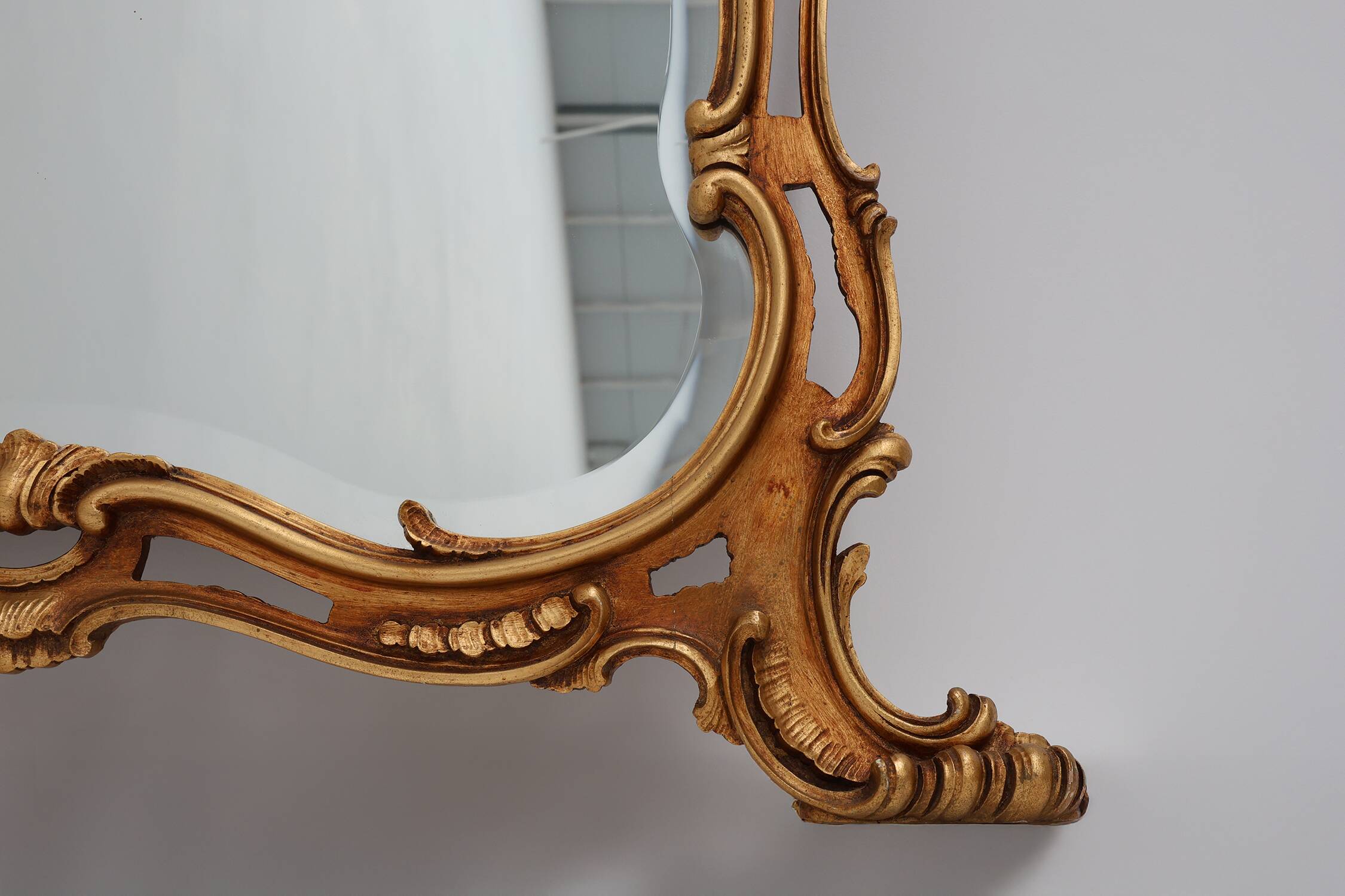 Large 20th century Baroque gilt wooden mirror in Louis XV style