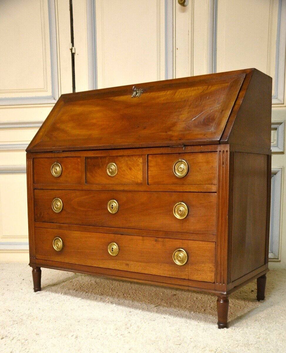 Bureau De Pente En Noyer d'époque Directoire