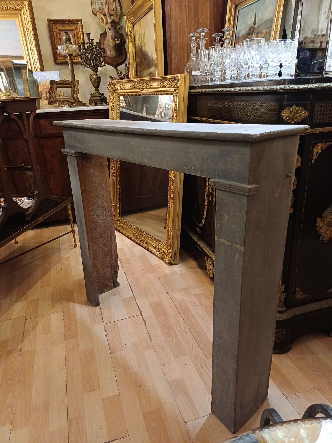 Decor, cheminée factice, console Bois peint époque 19 eme