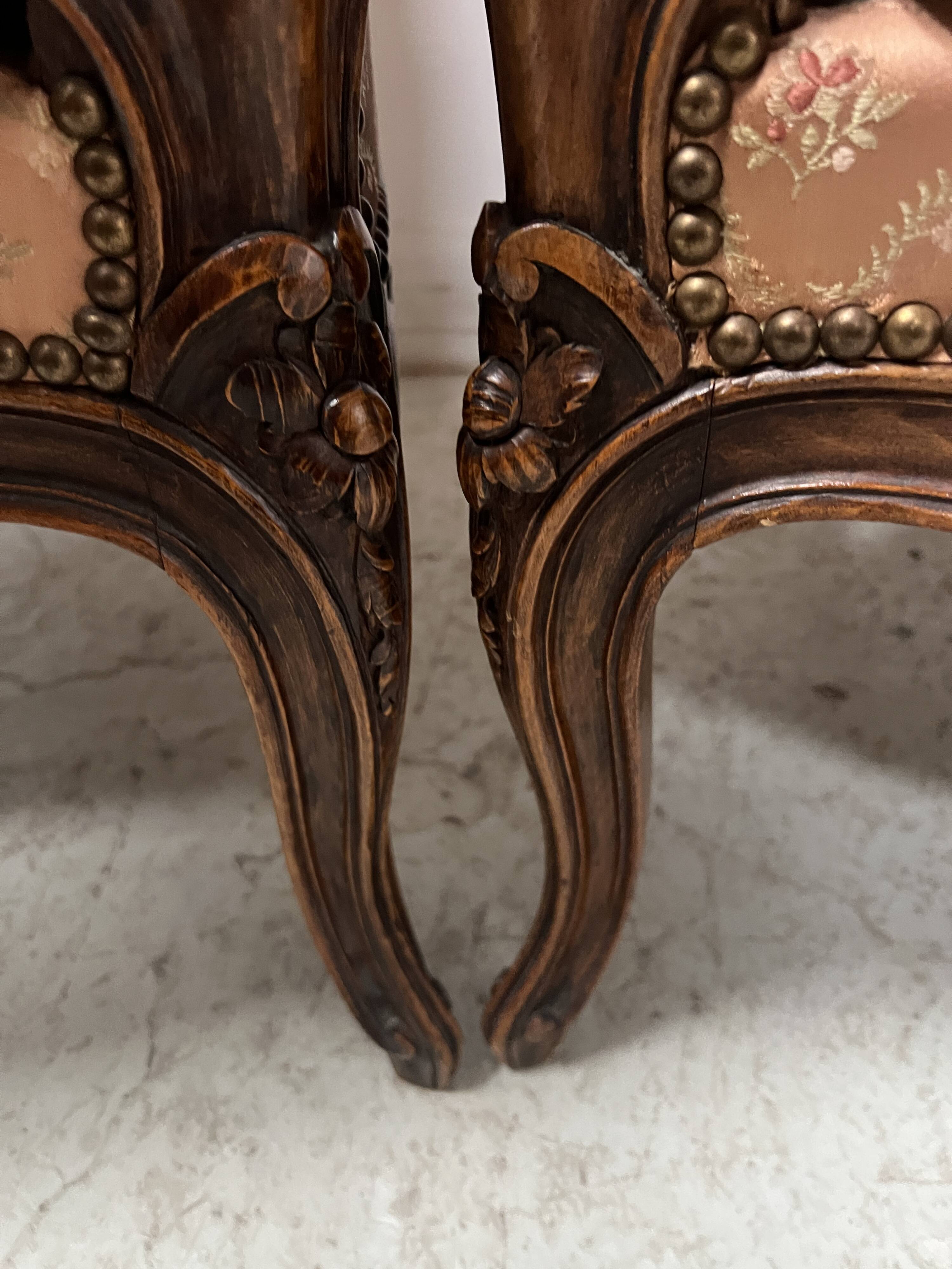 Paire de bergères de style Louis XV en bois narurel XX siècle