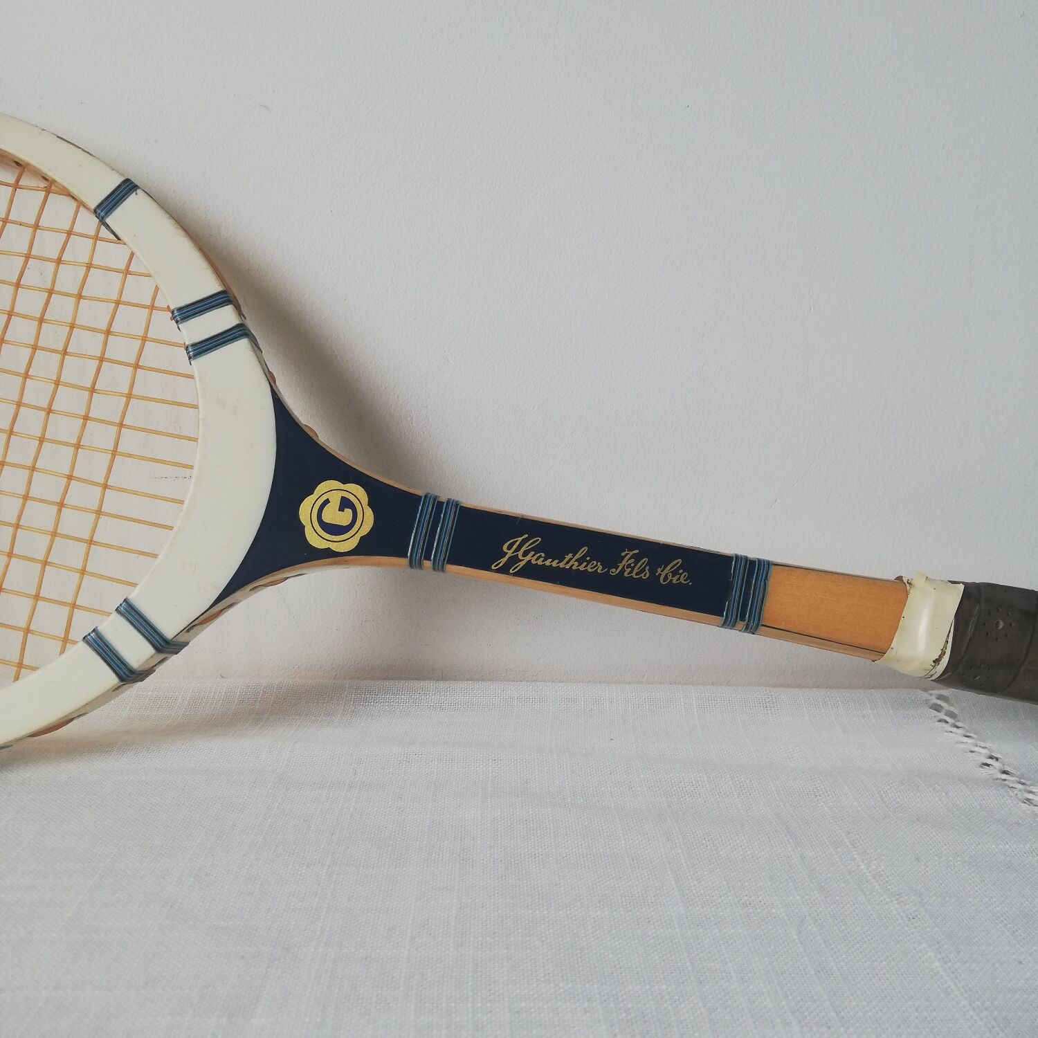 Tennis racket