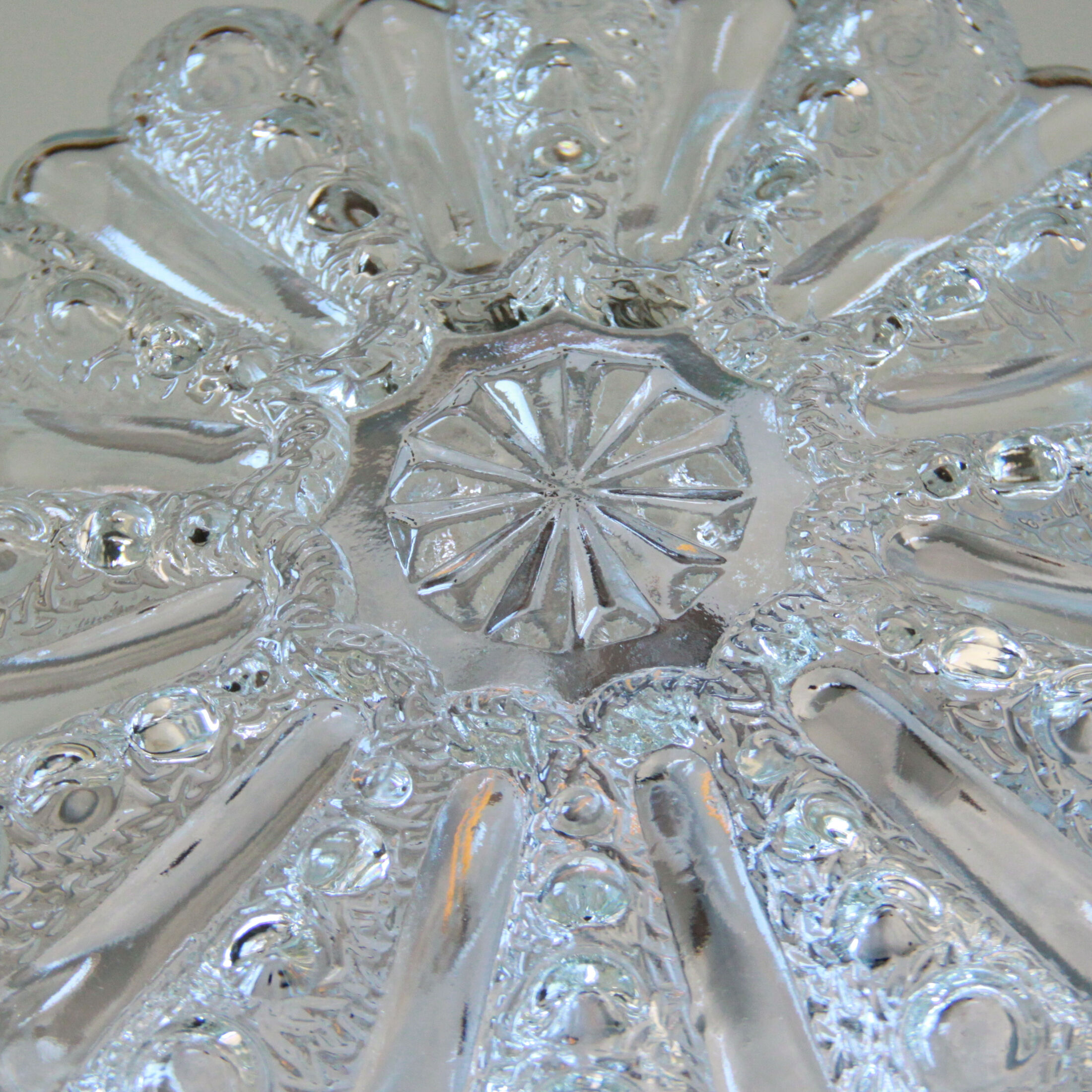 Plafonnier en verre moulé 70 80