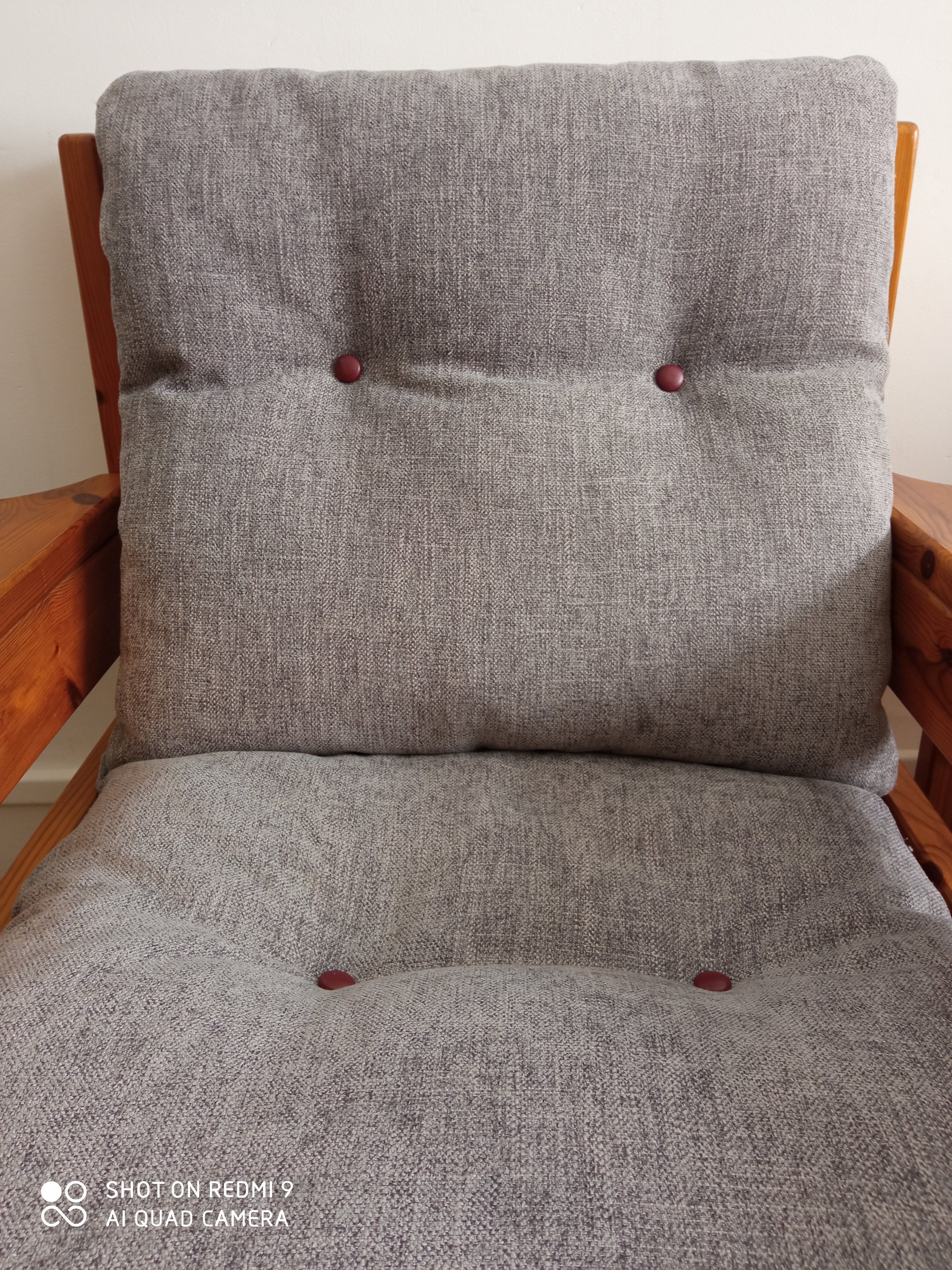 Pair of pine chairs 1980