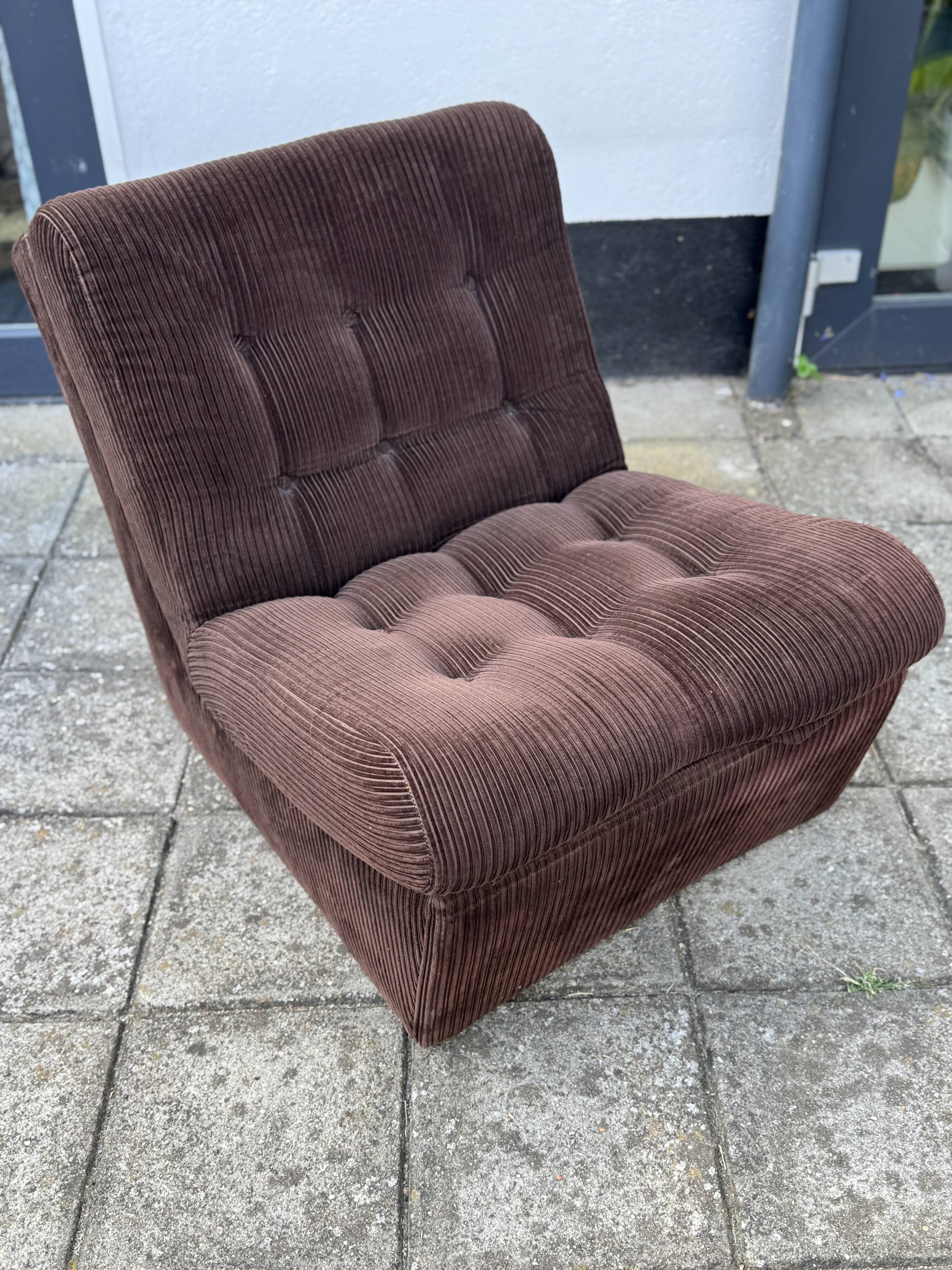 Vintage Corduroy Relax Chair