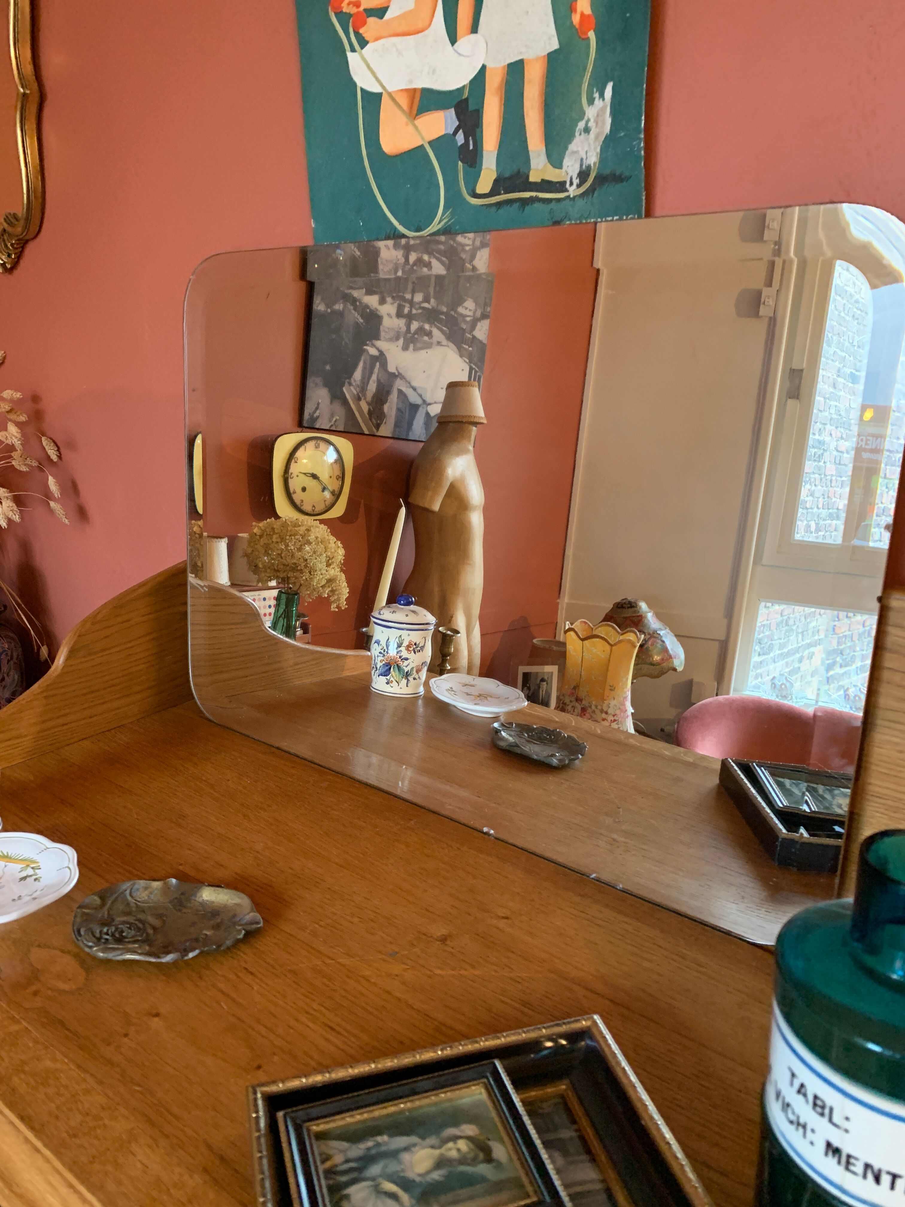 Bevelled mirror - 69x48cm