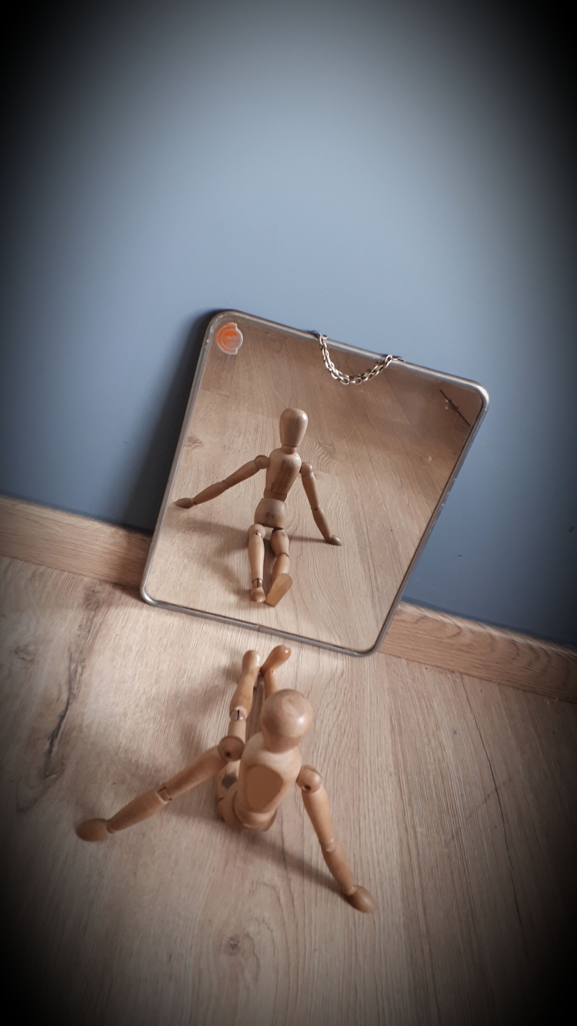 Barber mirror with chain - 29x23cm