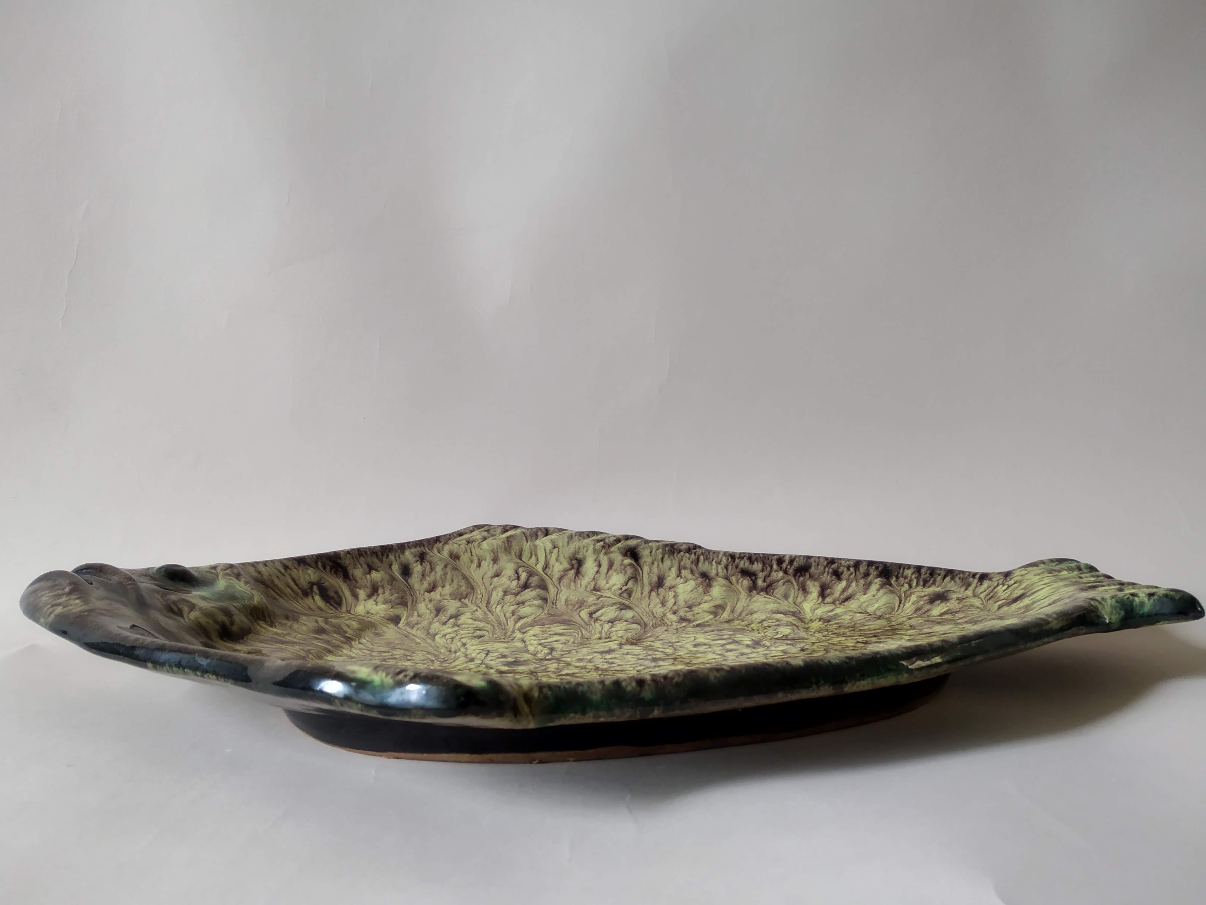 Ceramic dish by Marius Giuge Vallauris