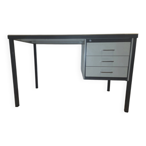 bureau vintage industriel