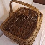 Large vintage woven rattan basket – Authentic and practical
