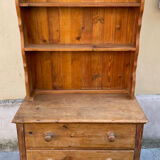 Pine chest of drawers