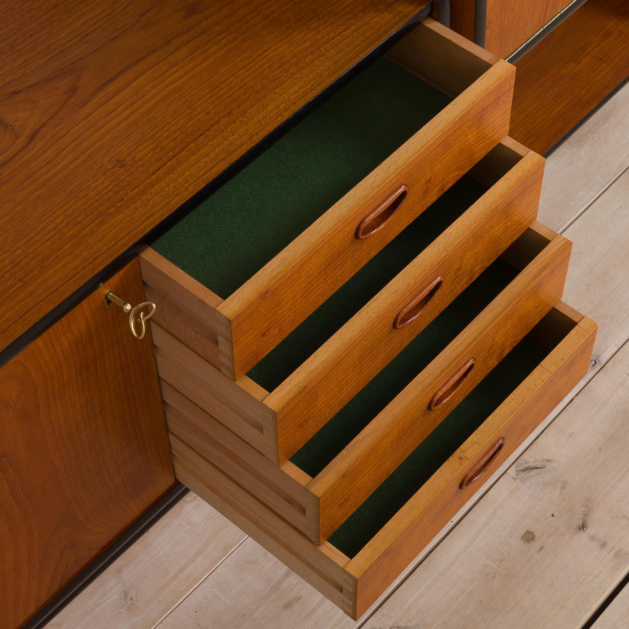 Two bay Teak Ergo Modular Wall Unit with 4 Shelves & 4 Cabinets by John Texmon for Blindheim Møbelfa