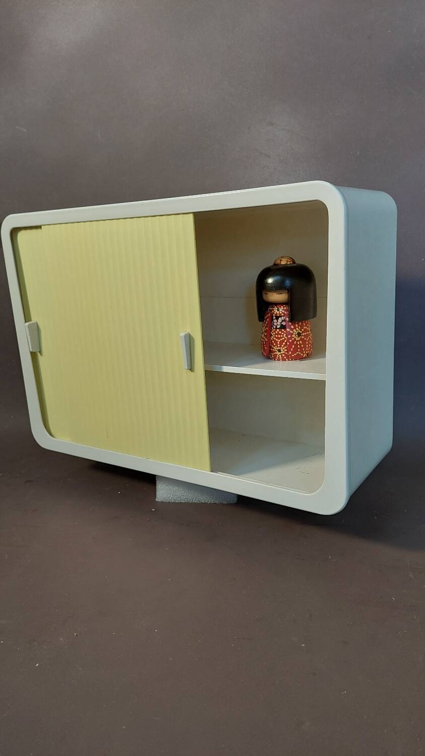 Medicine cabinet 1960