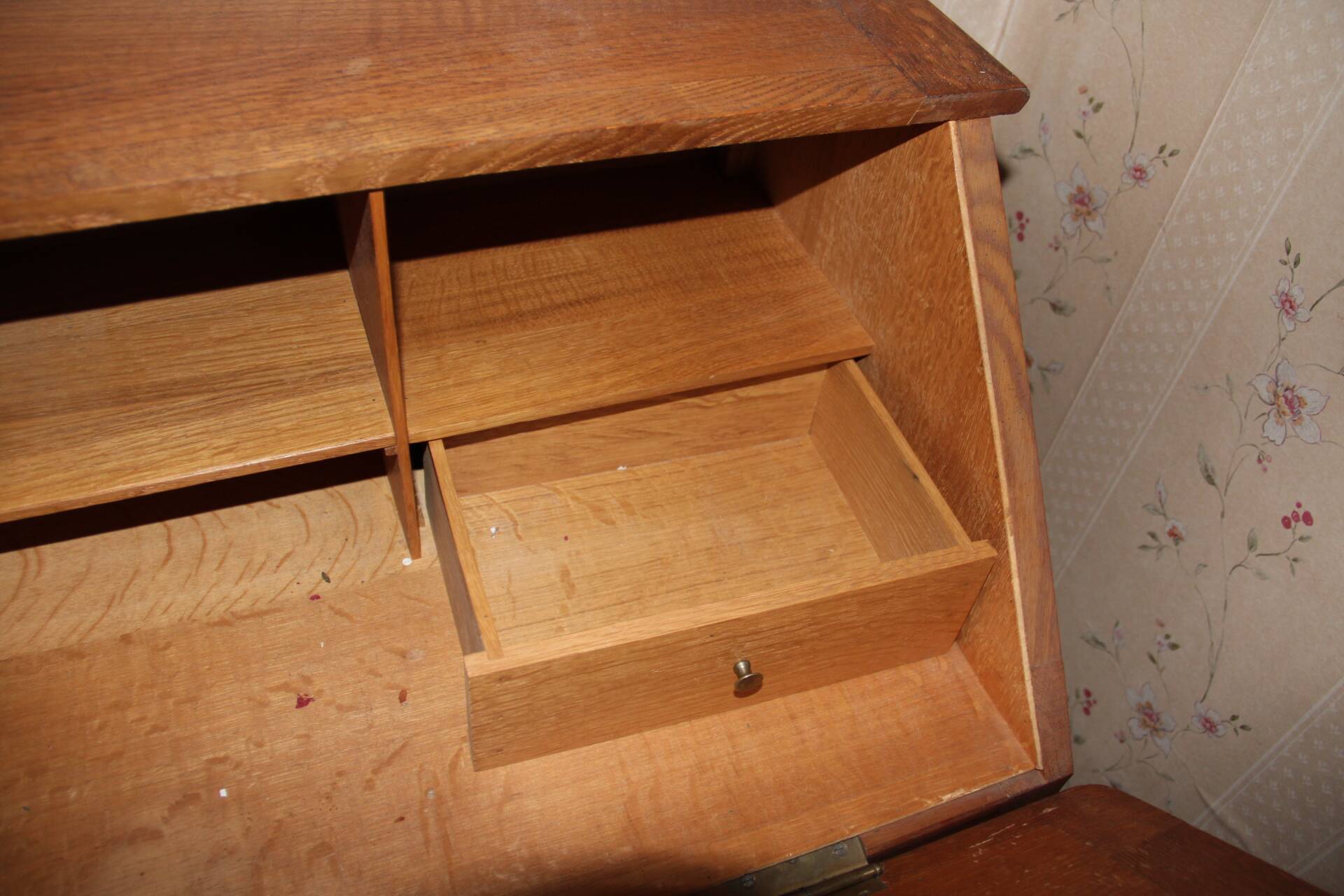 Small oak desk in Louis XV style