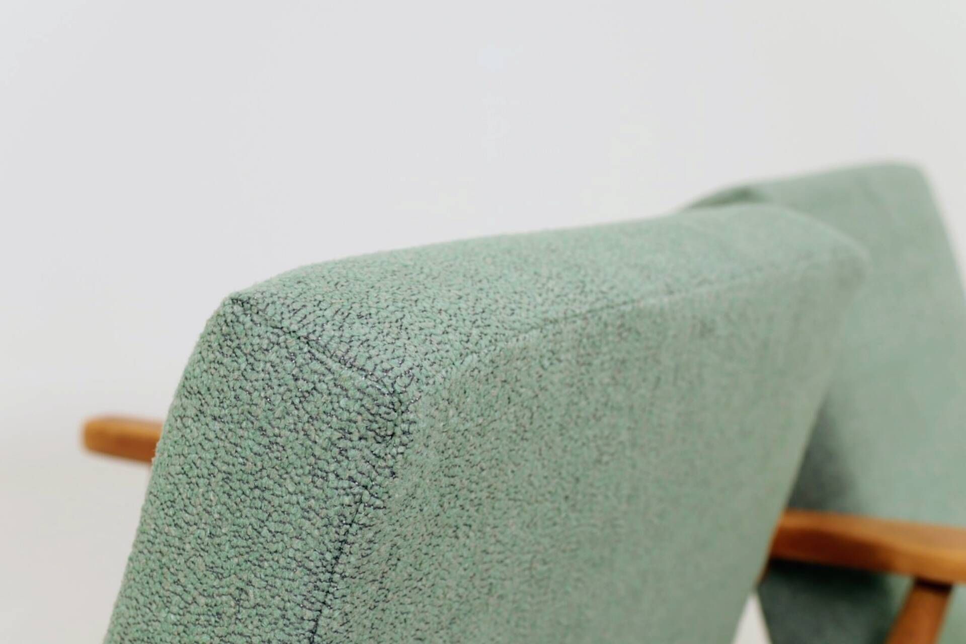 Pair of vintage long chairs mint green bouclé 1970