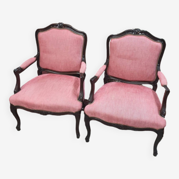 paire de fauteuils de style Louis XV