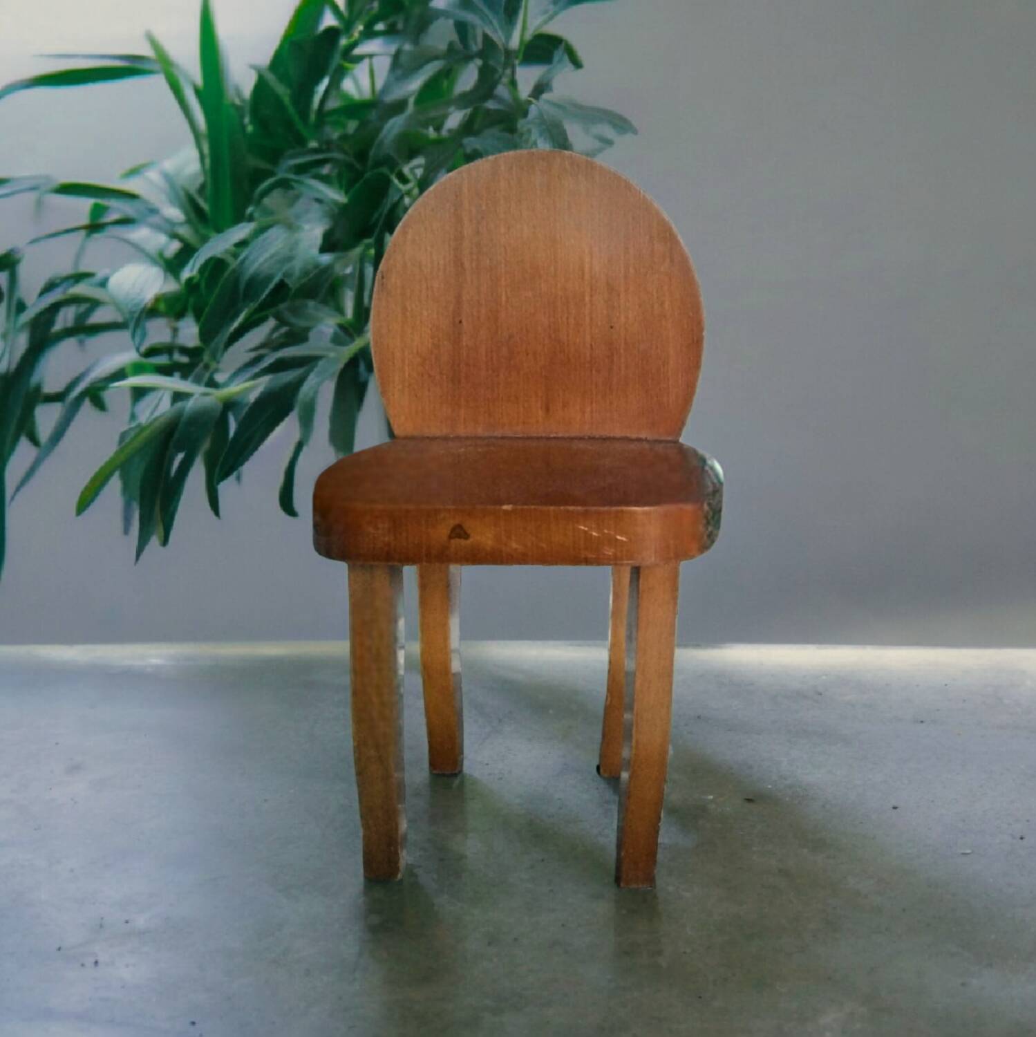 Doll chair