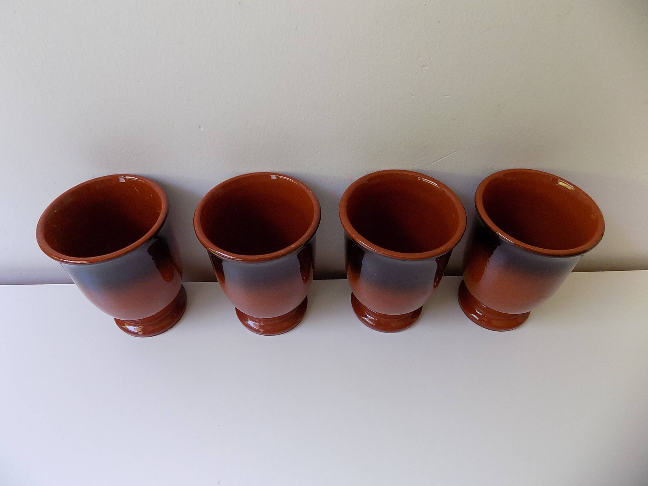 4 tasses en grès (10cm) vintage