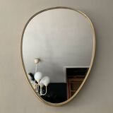 Asymmetrical free-form mirror from the 60s-70s
