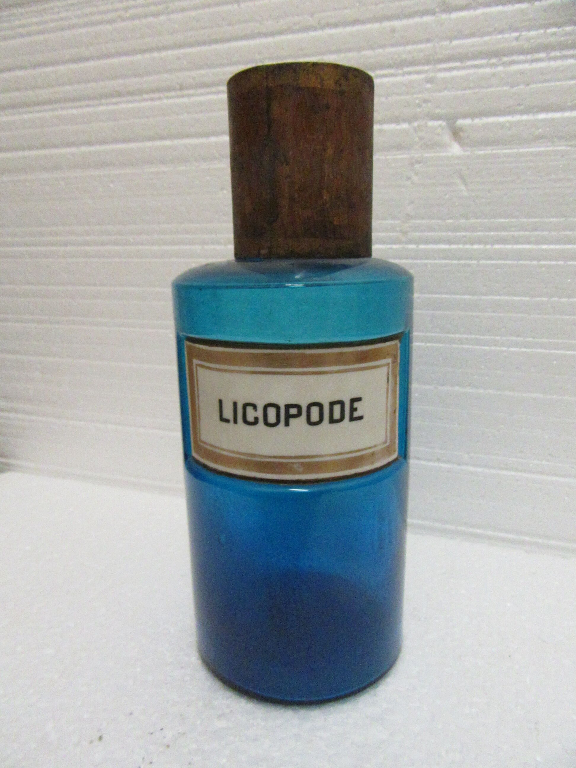Pharmacy licopode blue label porcelain pot