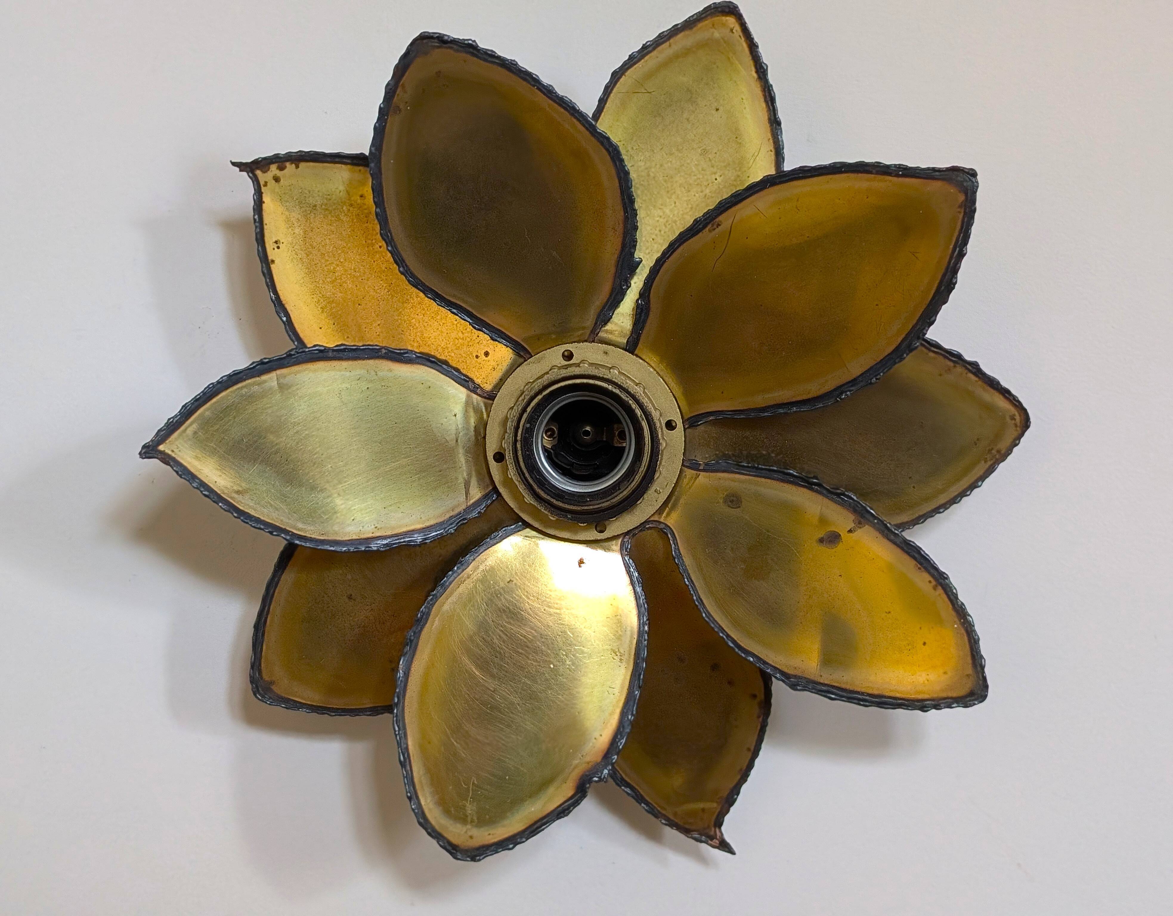 Paire appliques feuilles brutalistes