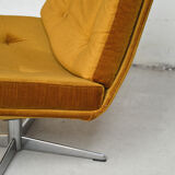 Paire de fauteuils pivotants, 1970