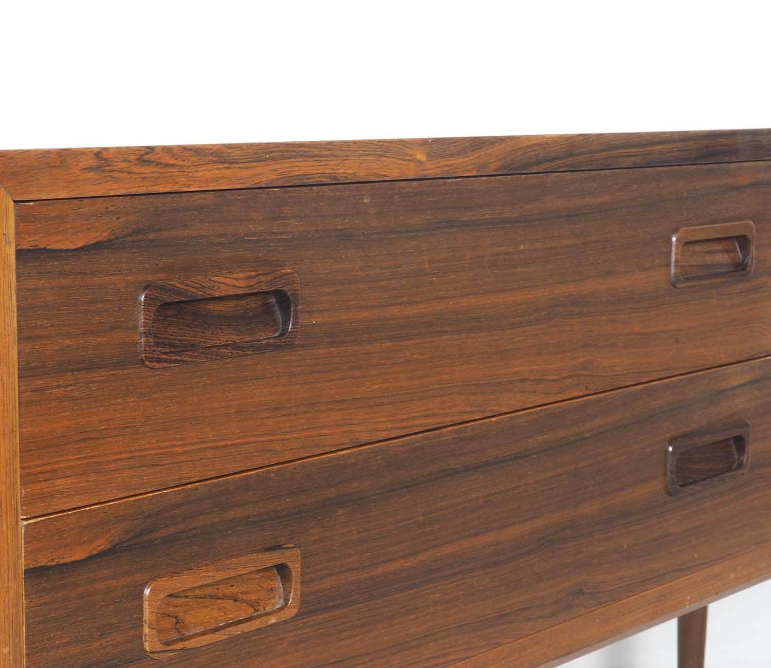 Hundevad Rosewood chest of drawers on high legs, 1960's