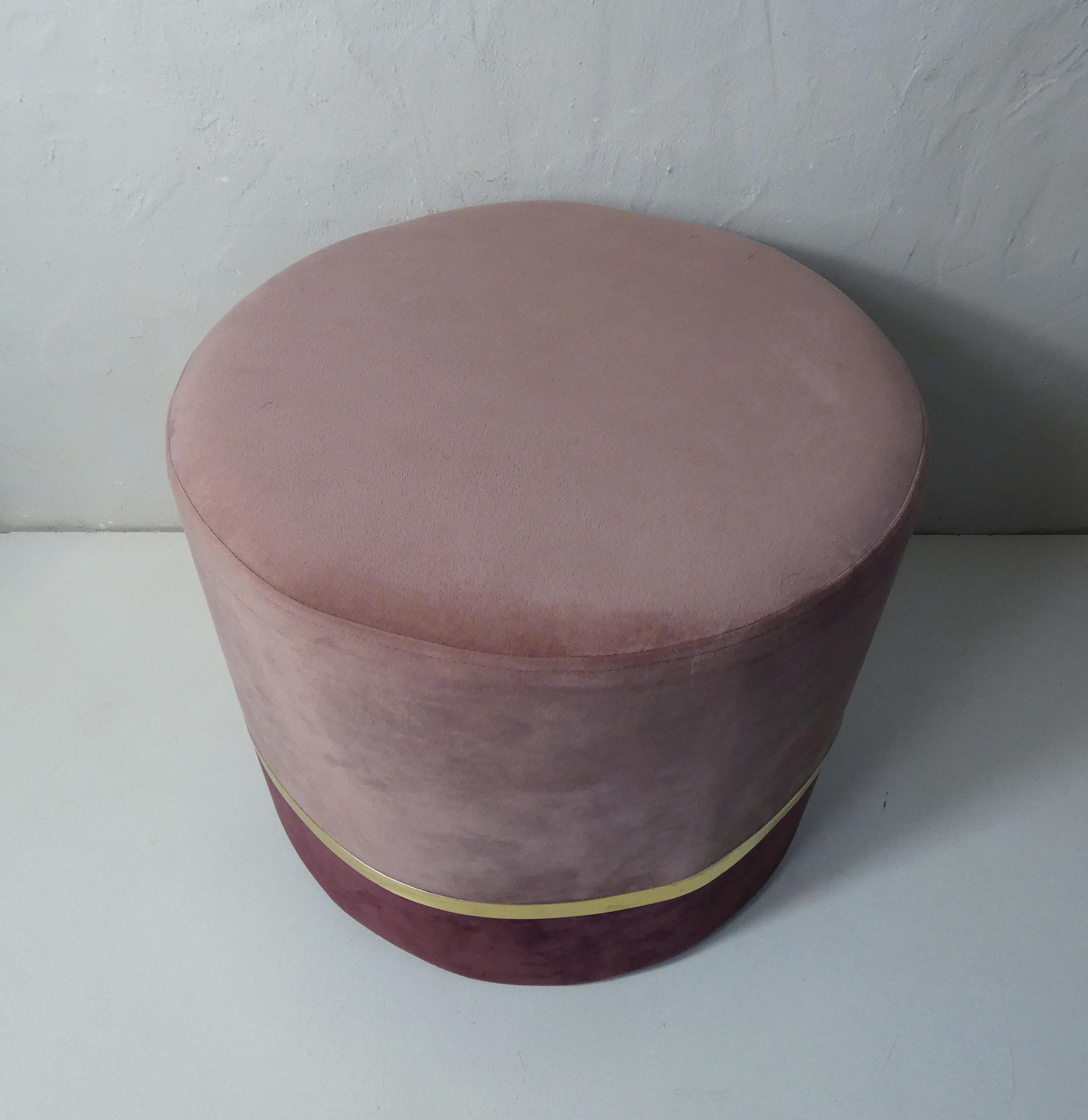 Velvet pouf