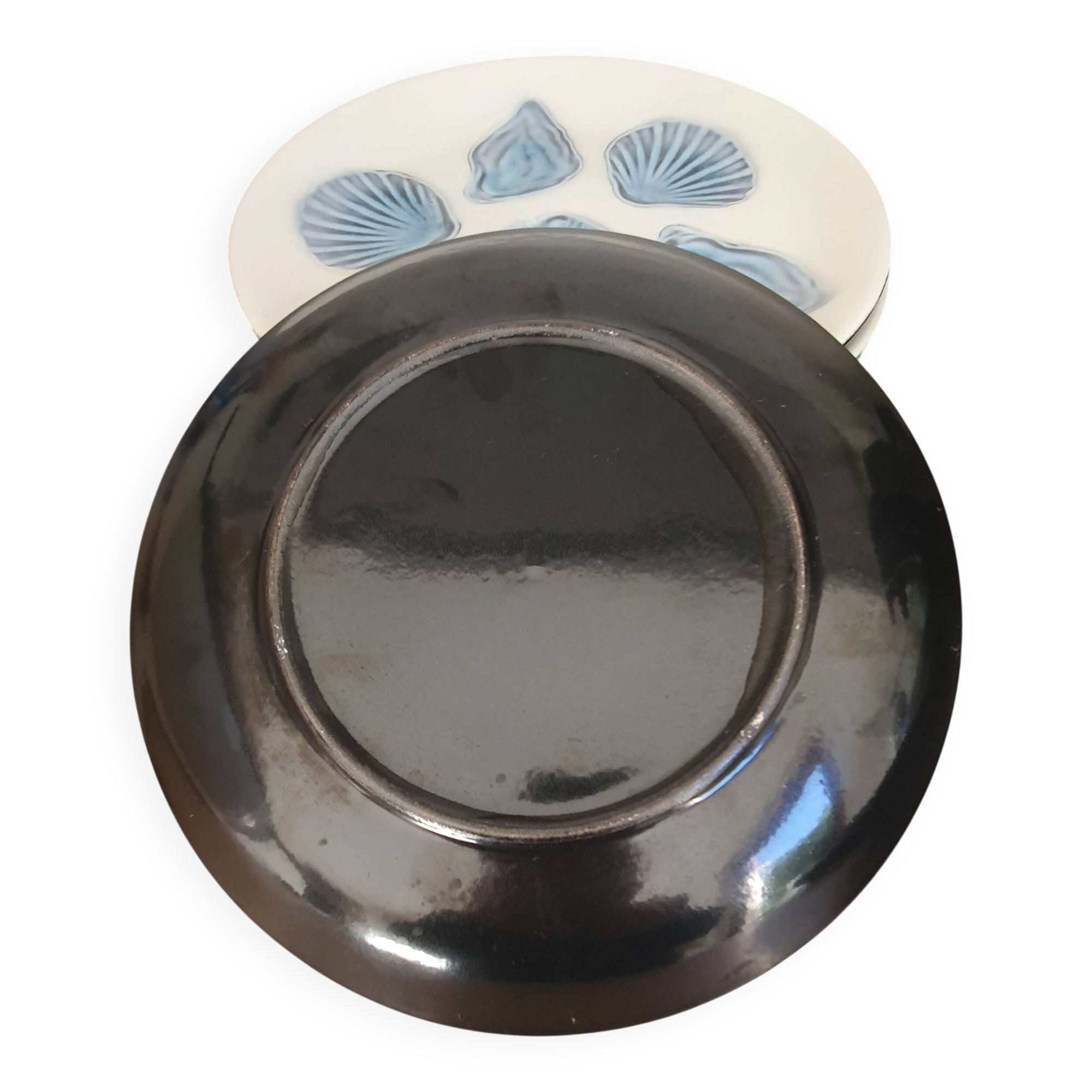 6 ceramic oyster and shell plates