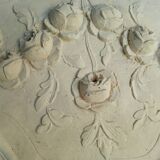 Louis XVI pediment with plaster low relief roses