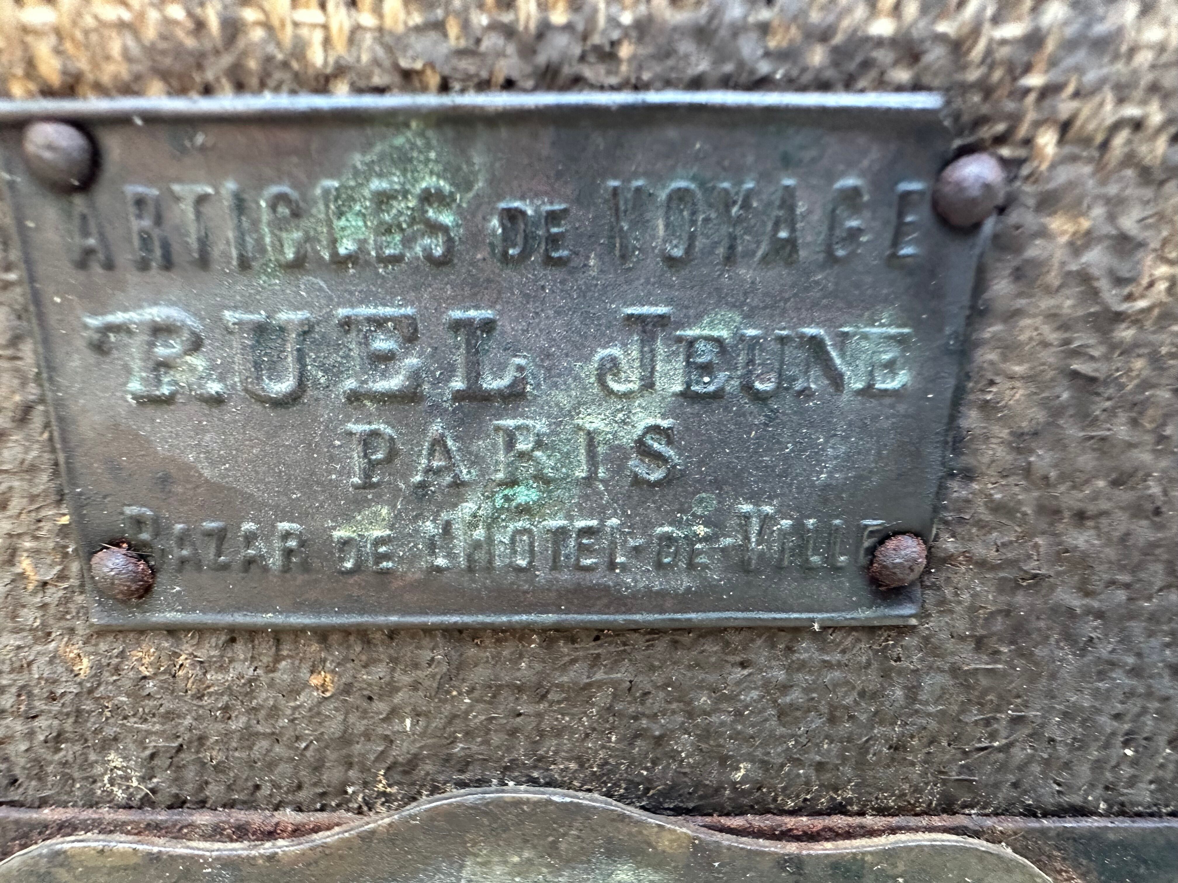 Chest by Ruel Jeune Paris