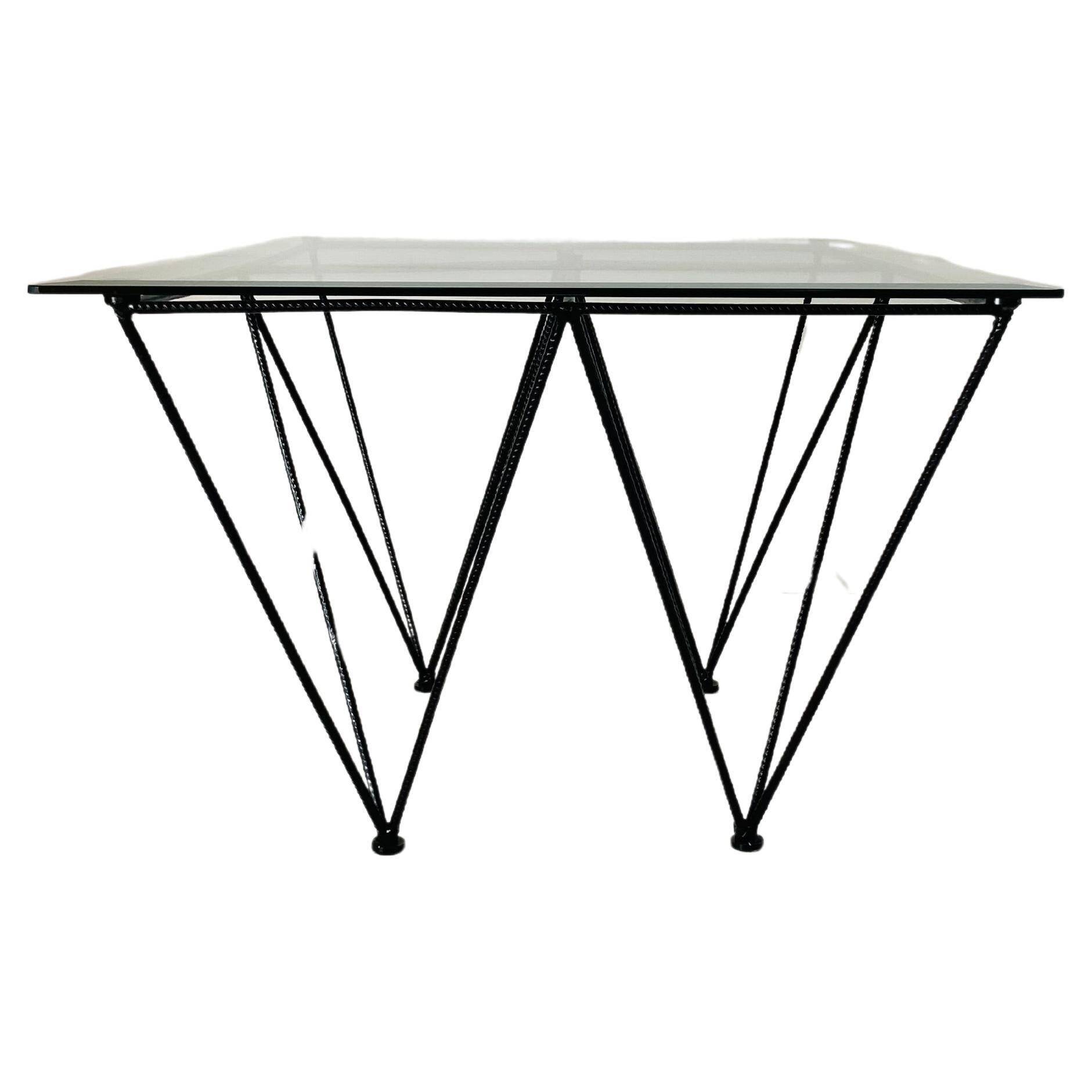 Table basse industrielle des années 1970