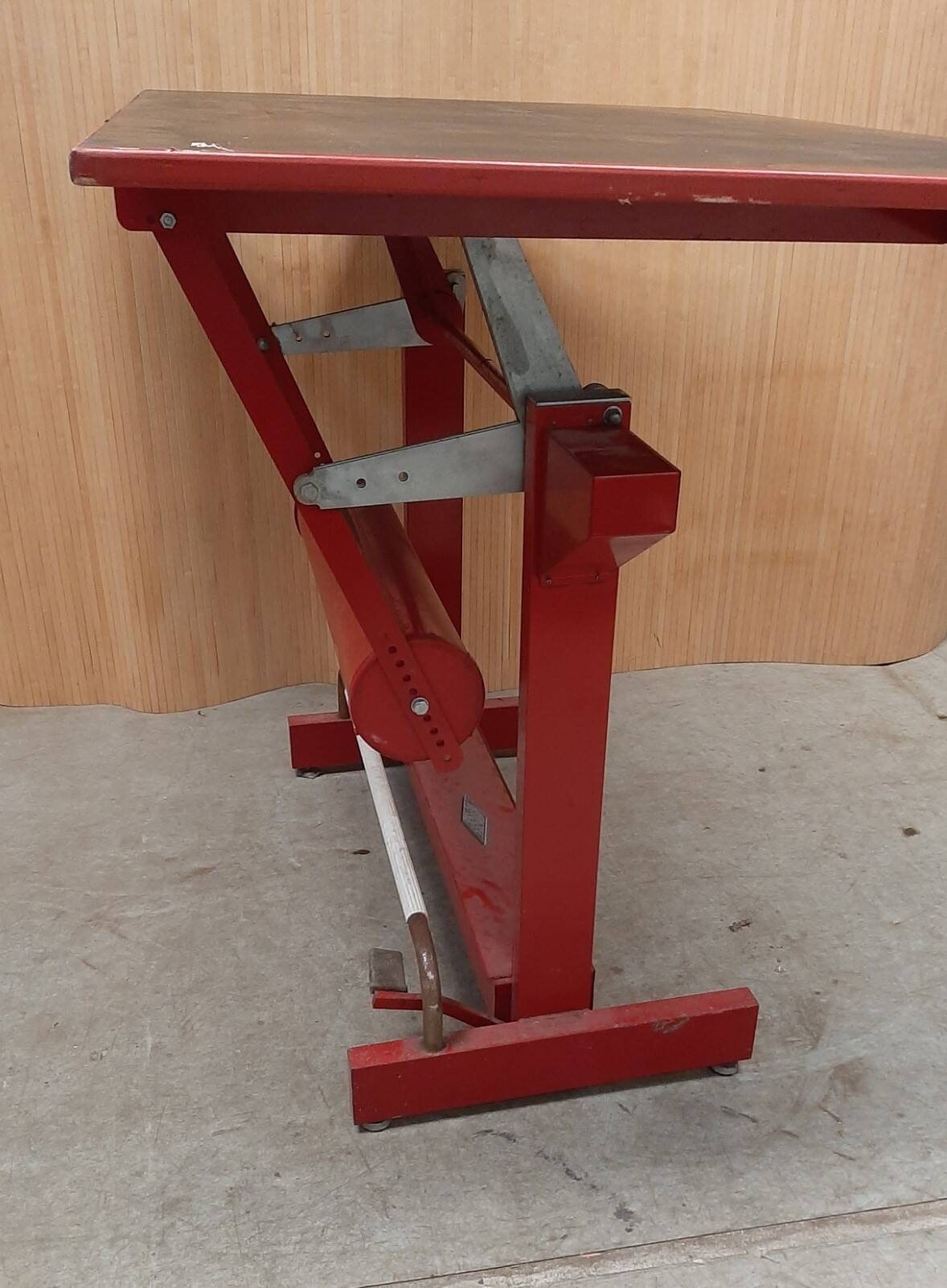 Industrial drawing table