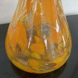 Vase en verre souflé orange soliflore