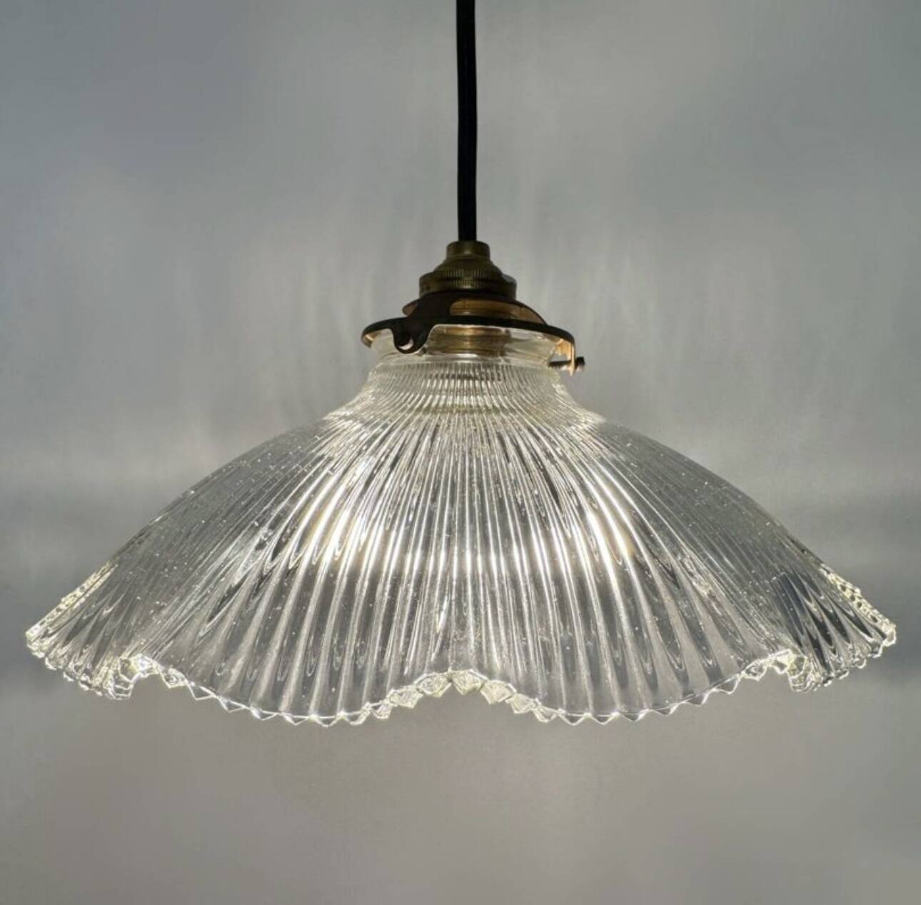 Suspension glass holophane 1950s