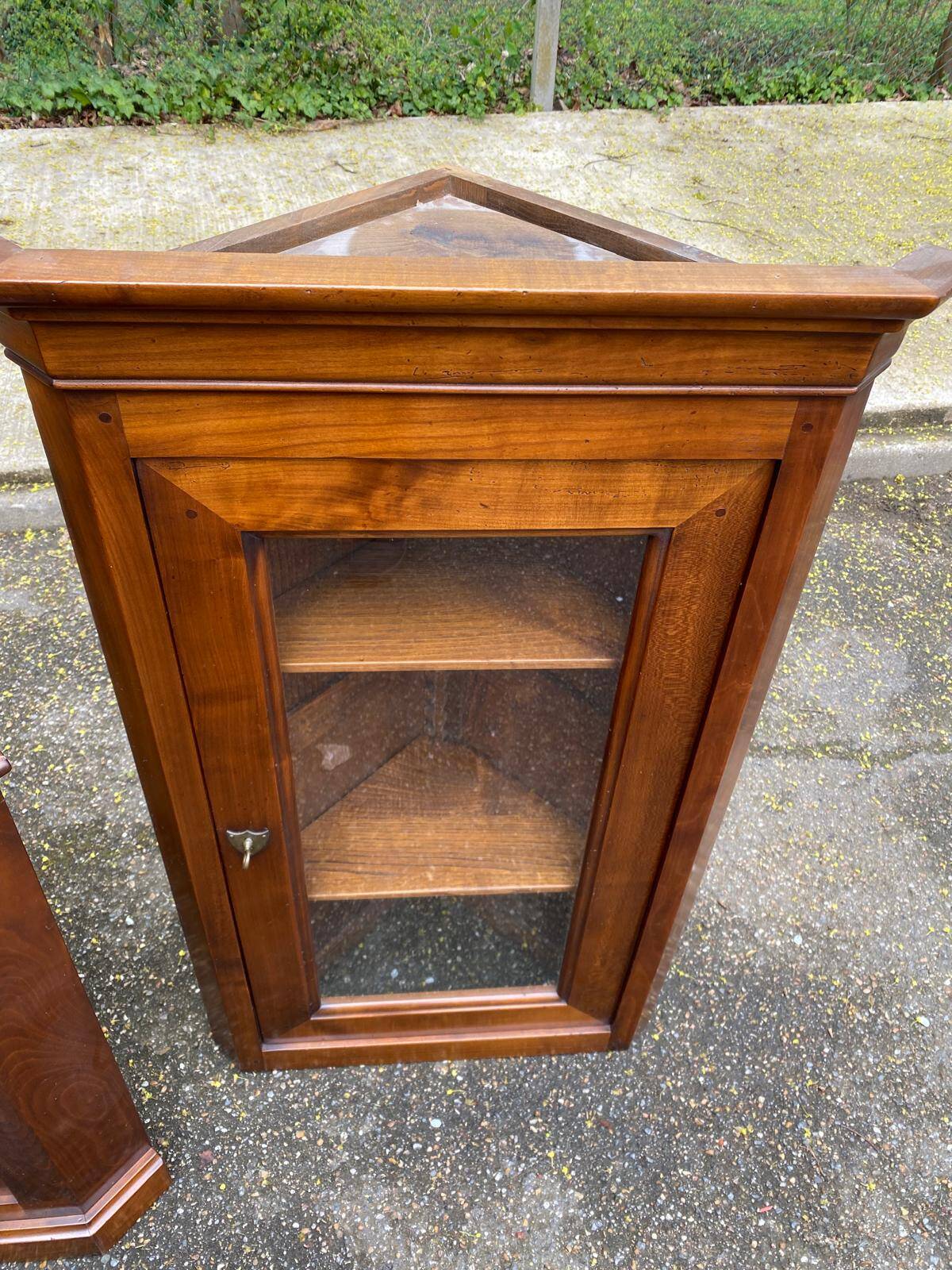 Vitrine d'angle 2 corps encoignure Louis Philippe en bois massif du 19ème