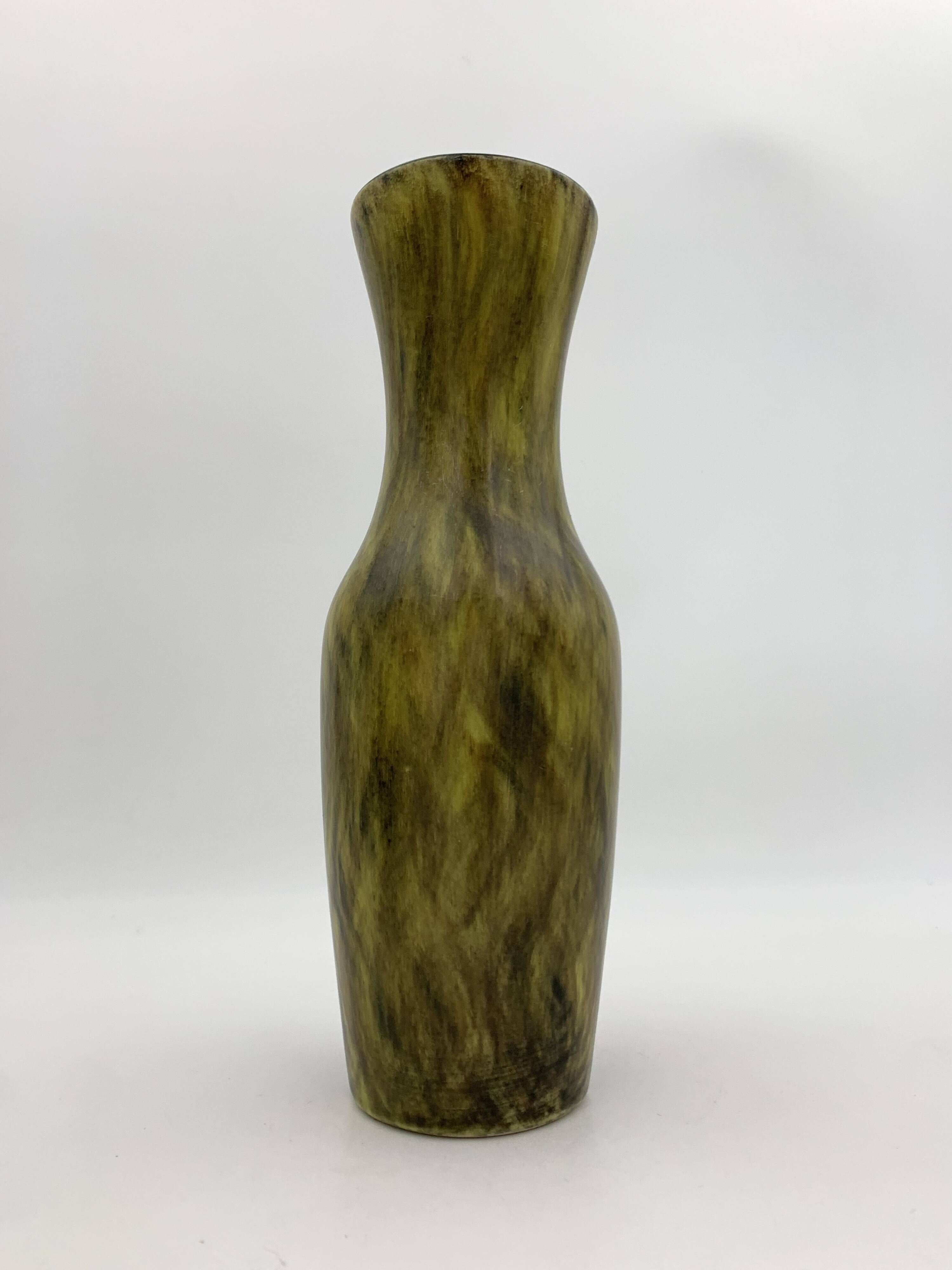 Vintage St Clement vase, hand painted, no 9079 - 1950s