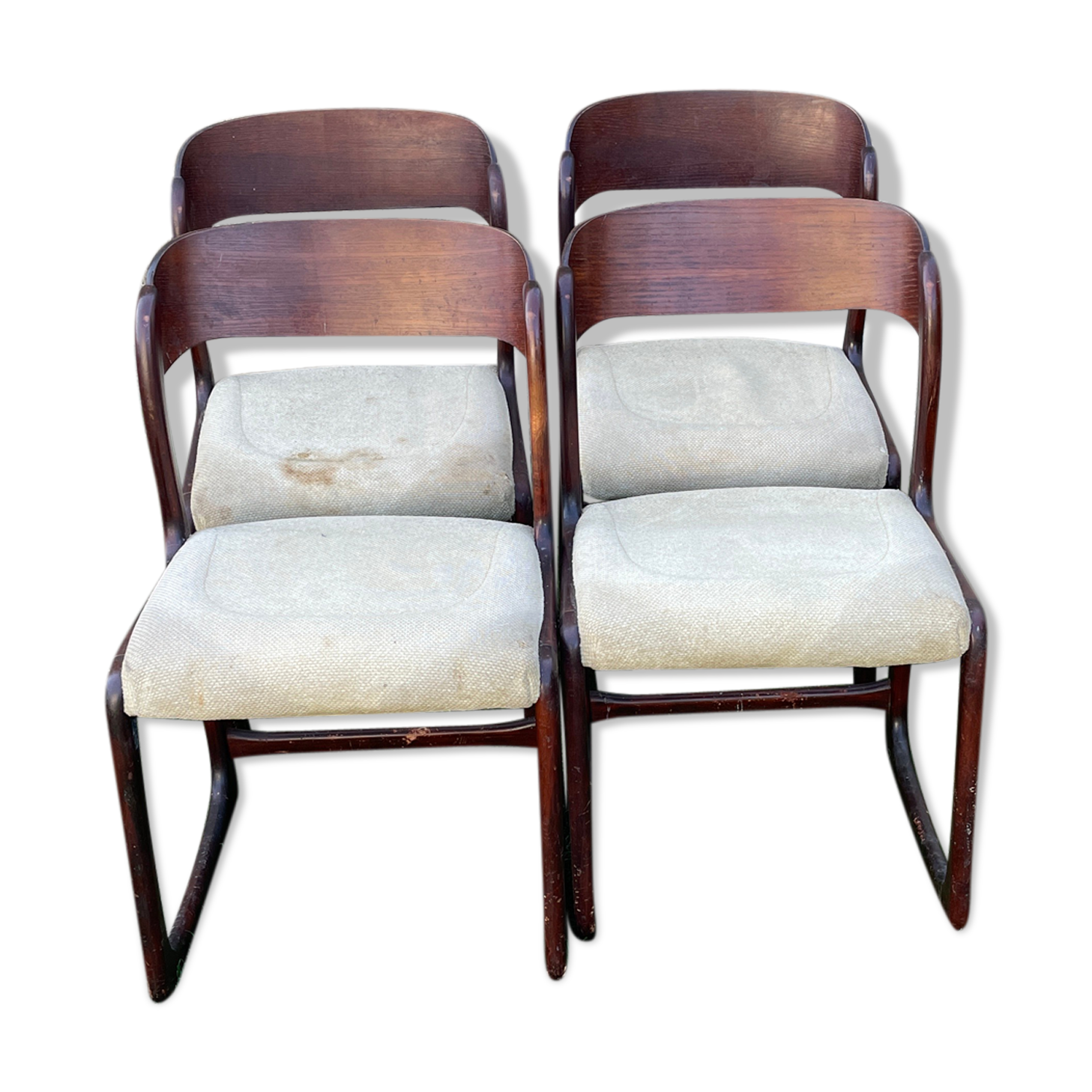 4 chaises Baumann traineau