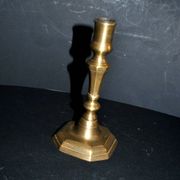 Antique octagonal candlestick in Regency bronze from the 19th century.