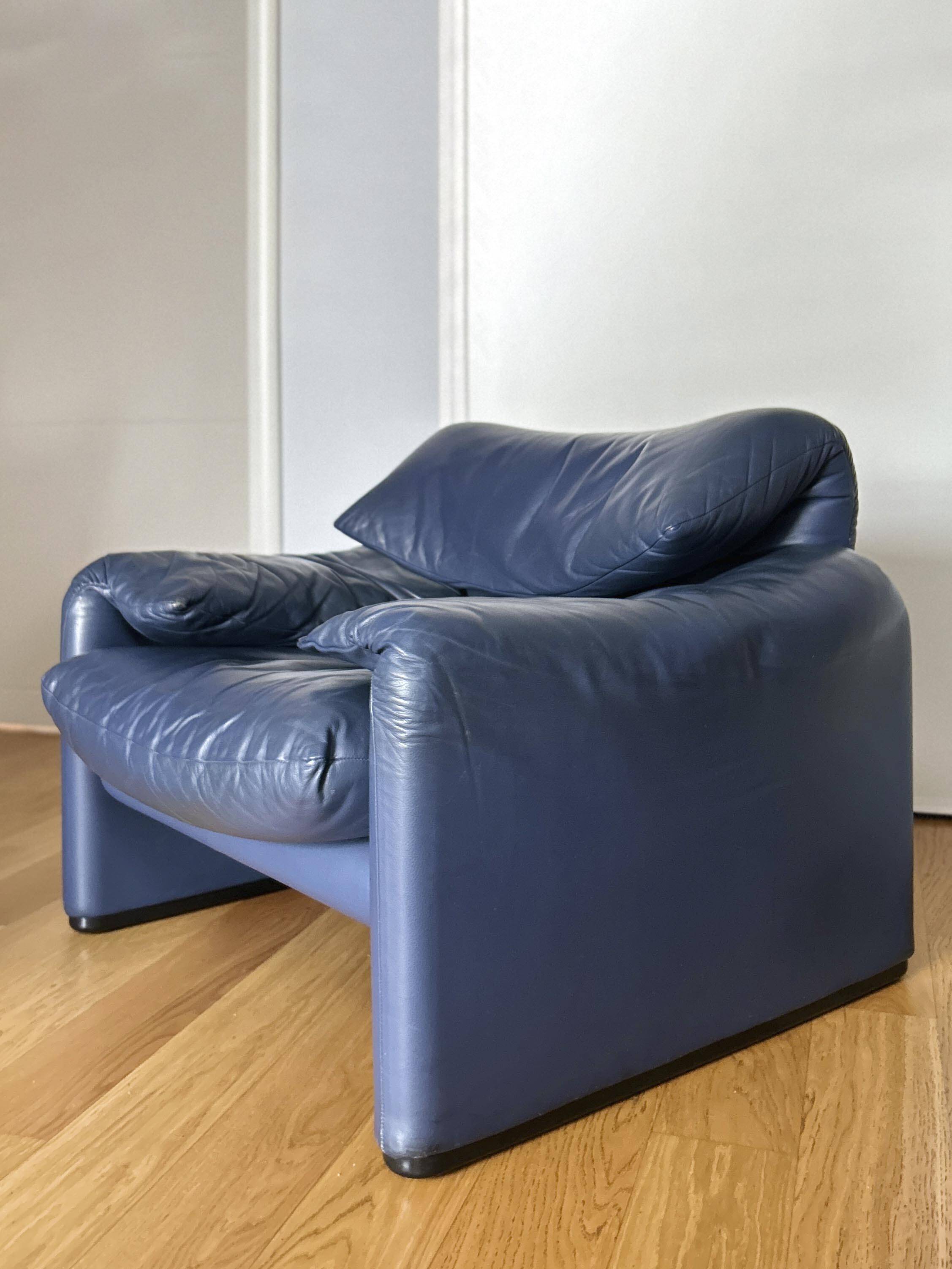 Maralunga armchair by Vico Magistretti for Cassina