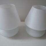 Lampes blanches vintages SCE