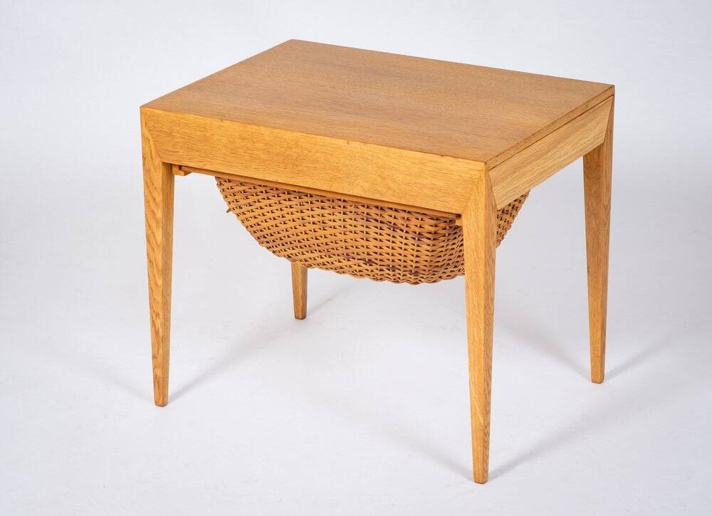 Table d'Appoint en Chêne par Severin Hansen pour Haslev, 1950s