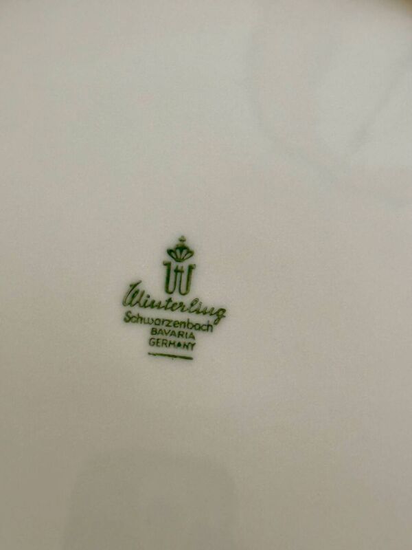 Lot de huit assiettes en porcelaine allemande années 50