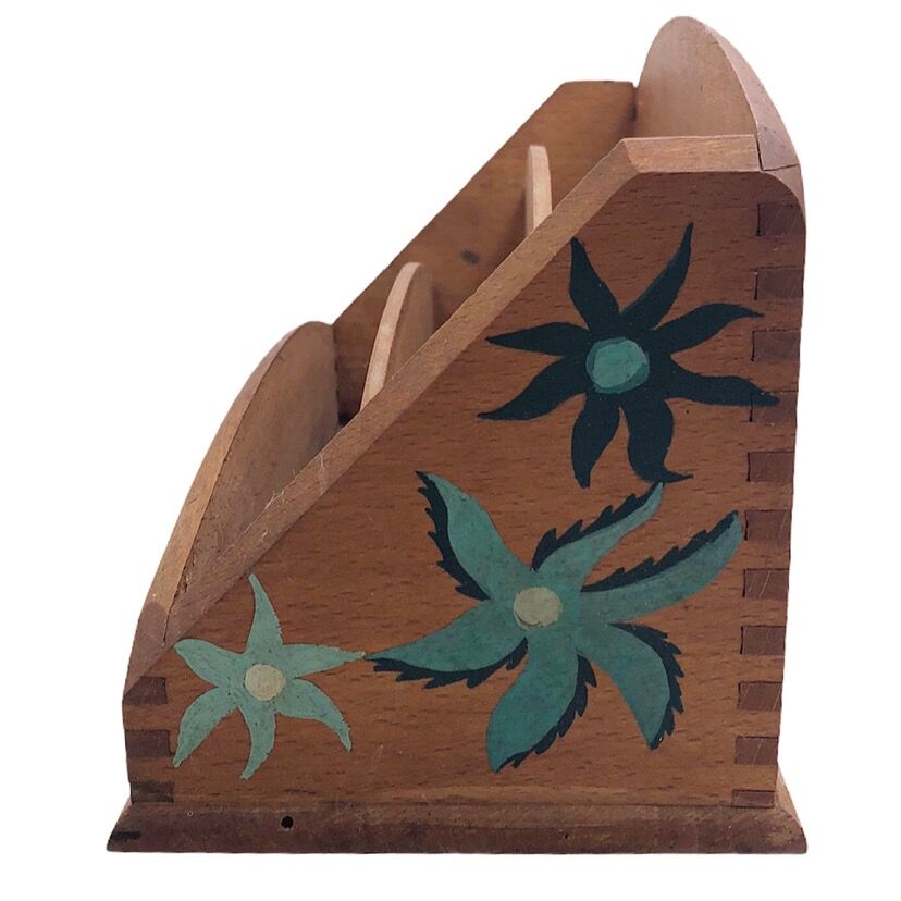 Range vintage hand-painted mail