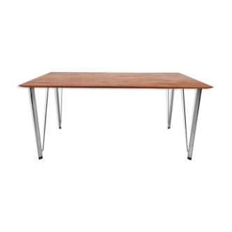 Table modèle 3605 par Arne Jacobsen, années 1950