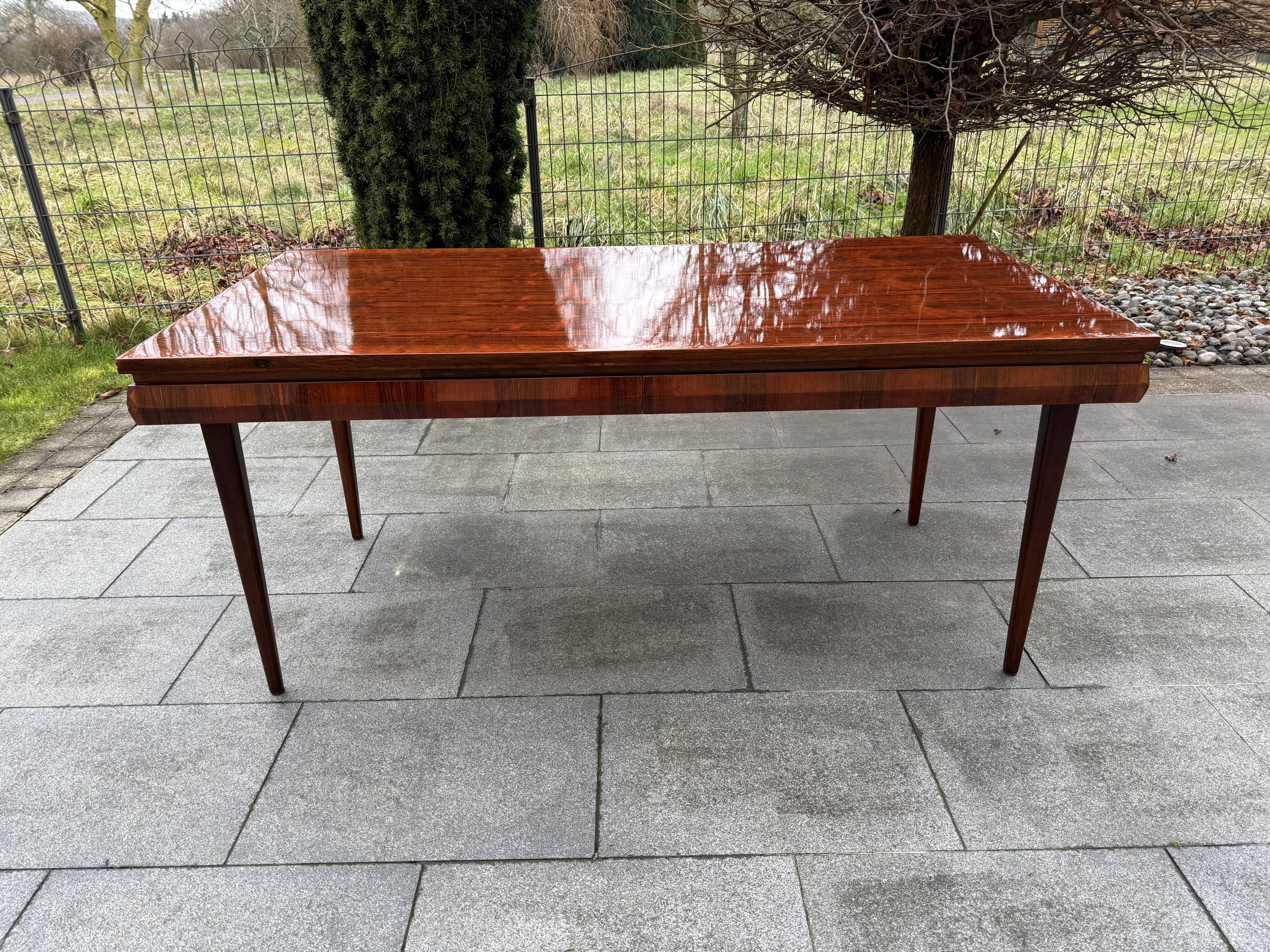 Table à manger extensible Paolo Buffa Italie 1960