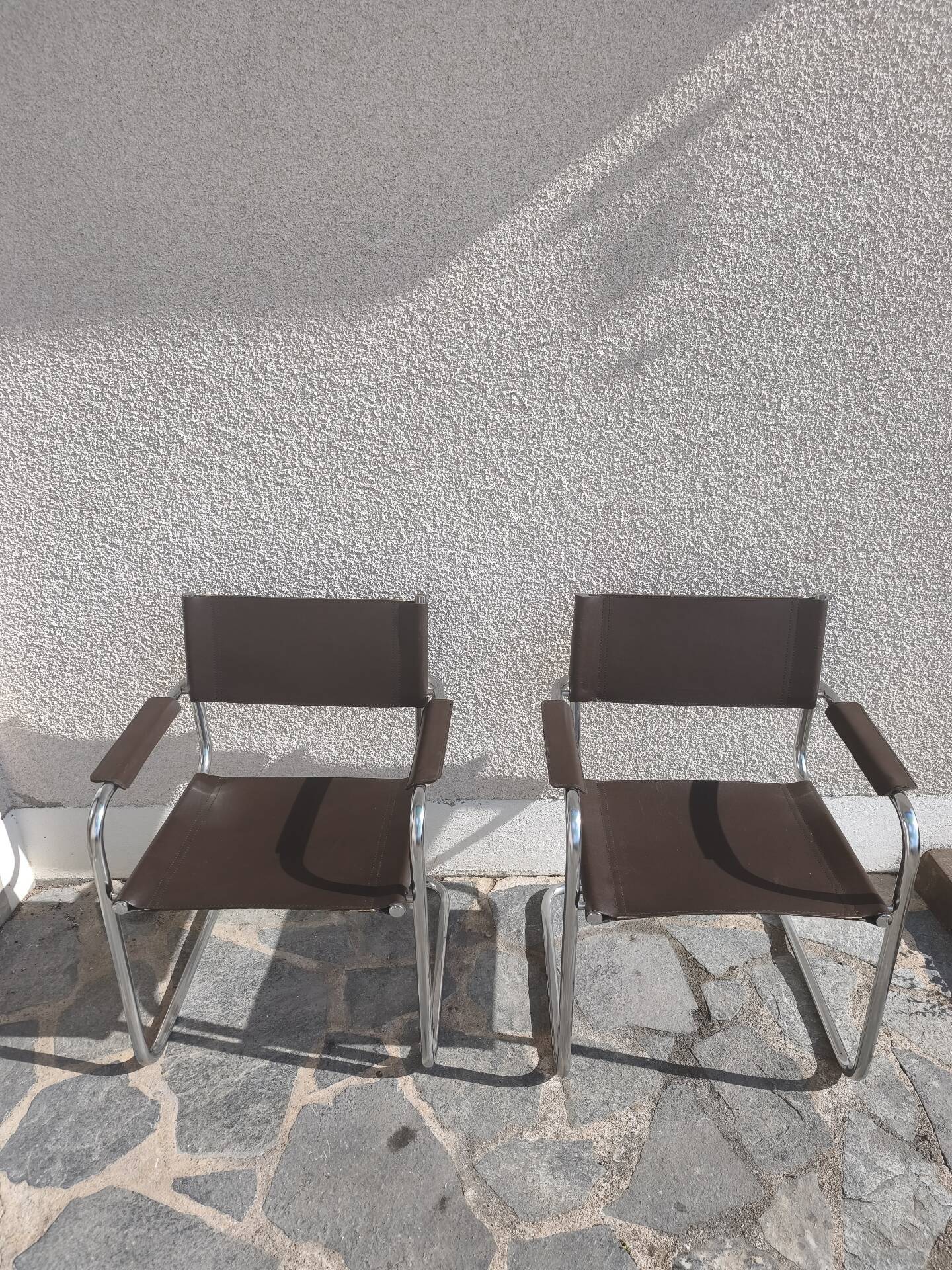 2 fauteuils Cantilever S34 cuir marron