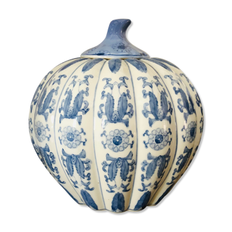 Vintage ginger pot